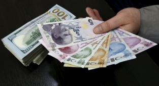 Dolar yeniden yukarı doğru hareketlendi