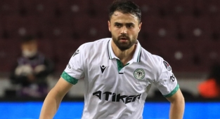 Futbolcu Ahmet Çalık trafik kazasında hayatını kaybetti