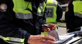 İzmir'de geçen hafta 25 bin 690 sürücüye ceza yazıldı