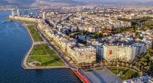 İzmir'de konut fiyatları uçtu, satışlar düştü