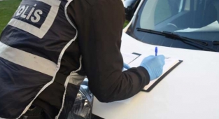 İzmir'de trafik denetimi: 17 bin 603 sürücüye ceza uygulandı