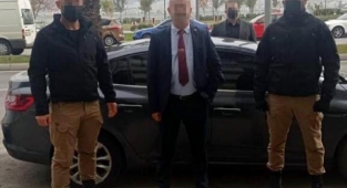 Kendilerini Tuğgeneral ve Mit personeli olarak tanıtan dolandırıcılar yakalandı