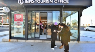 Konak’ta Turizm Bilgilendirme Ofisi hizmete girdi