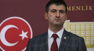 Mehmet Ali Çelebi istifa etti