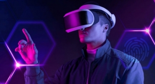 Metaverse dünyasında 3 erkek tarafından tacize uğradı