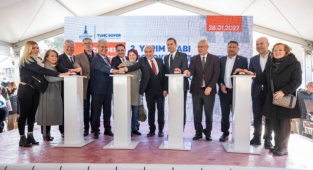 Soyer: Önümüze konan tüm engelleri aşıyoruz