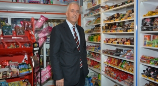 Tekel zammı esnafı mağdur ediyor