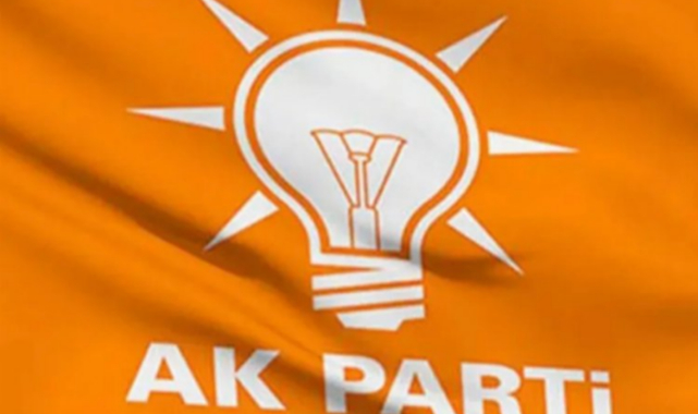 AK Parti'li Karakaş'tan tepkili istifa: İlçe Başkanı, partilileri birbirine düşürüyor