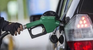 Akaryakıtta KDV, ÖTV'yi de solladı