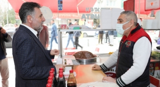 Başkan Sandal, “Esnafın yarası derin”