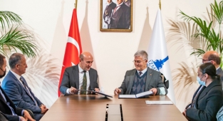 İzmir Büyükşehir Belediyesi Gençlik ve Spor Kulübü’nde toplu iş sözleşmesi imzalandı