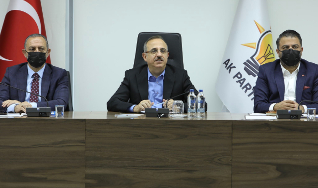 AK Parti'den Buca Metrosu çıkışı