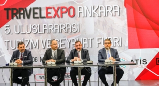 Başkan Yetişkin Seferihisar’ın kültür turizmi stratejisini Genel Merkez’de anlattı