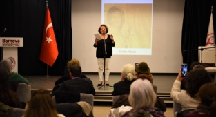 Bornova’da şiir gibi gece