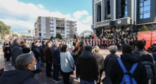 Buca İstiklal Marşı için tek yürek