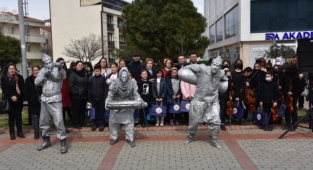 Çanakkale Zaferi'nin 107. yıl dönümü Kemalpaşa’da kutlandı