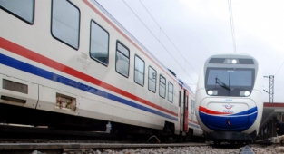 İzmir'in bitmeyen treni İngiltere tarihinin en büyük kredisi oldu