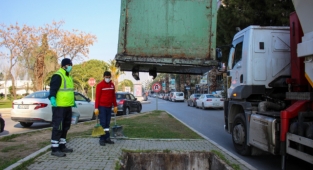 Karşıyaka’da çöp konteynerleri yer altına alınıyor