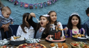 Lösemi hastalarının sembol ismi Öykü Arin 7 yaşında