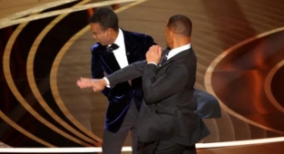 Oscar'da tarihi gece: Will Smith Chris Rock'ı tokatladı