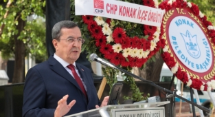 23 Nisan için Gültepe’de çelenk töreni düzenlendi