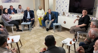 AK Parti İzmir'den 30 ilçede eş zamanlı iftar