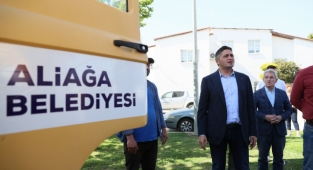 Aliağa Belediyesi 4 Adet Vidanjörü Yeni Şakran Halkının Hizmetine Sunuyor