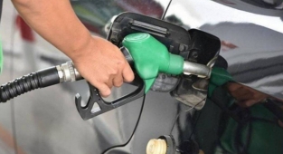 Araç kullanmak artık lüks: Benzine yine zam!