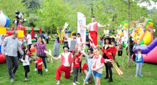 Balçova’da masal gibi 23 Nisan Şenliği