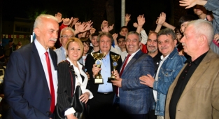 Başkan İduğ’a vatandaştan sıcak karşılama