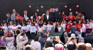 Bornova’da 23 Nisan coşkusu