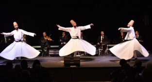 Bornova’da huzur dolu gece