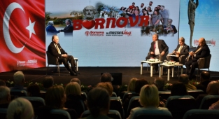 Bornova Demokrasi Arenası'nı ağırladı