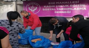 Büyükşehir emekçilerinden dayanışma örneği: Günde 300'er ekmek dağıtımı