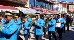 Çeşme’de bir ilk daha! Çeşme Belediye Bandosu kuruldu