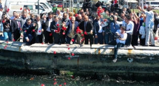 Dünya Roman Günü’ne Konak’ta renkli kutlama