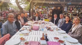 Efes Selçuk'ta Millet İttifakı iftar yemeğinde buluştu
