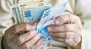 Emekli ikramiyeleri yatmaya başladı