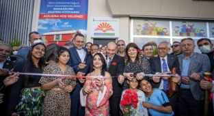 İzmir’de Roman Kültürü Araştırma Kütüphanesi açıldı