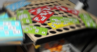 İzmir’de Tombala Baskını: 160 kişiye ceza yağdı!