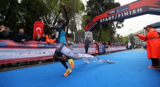 Maraton İzmir “Türkiye’nin en hızlı parkuru” unvanını korudu