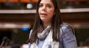 Özdağ'ın işaret ettiği eski AKP'li isimden yanıt geldi