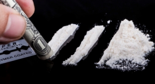 Menemen'de uyuşturucu operasyonu: 2 kişi gözaltına alındı 