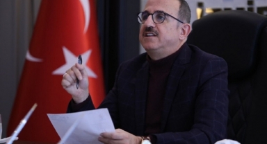 AK Partili Sürekli'den Soyer çıkışı: Finansal yapıyı bozdu!