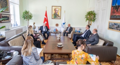 Başkan Soyer’den komşuya Terra Madre daveti