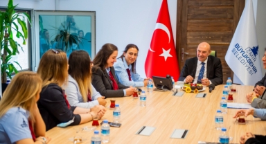 Soyer: "ESHOT'un kadın şoförleri İzmir'e değil Türkiye'ye örnek oldu"