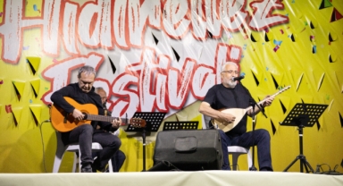 Bayraklı baharı coşkuyla karşıladı