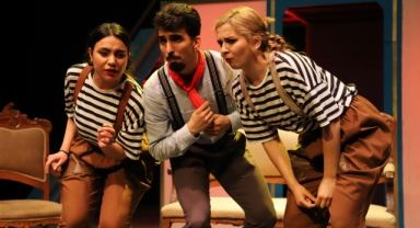 Bornova’da tiyatro rüzgarları esiyor