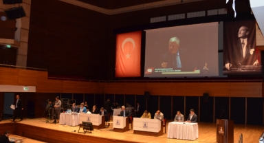 Büyükşehir'de benzinlik tartışması