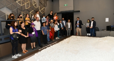 Çiğli Belediyesi Kadınları Tarihi Mekanlarla Buluşturuyor